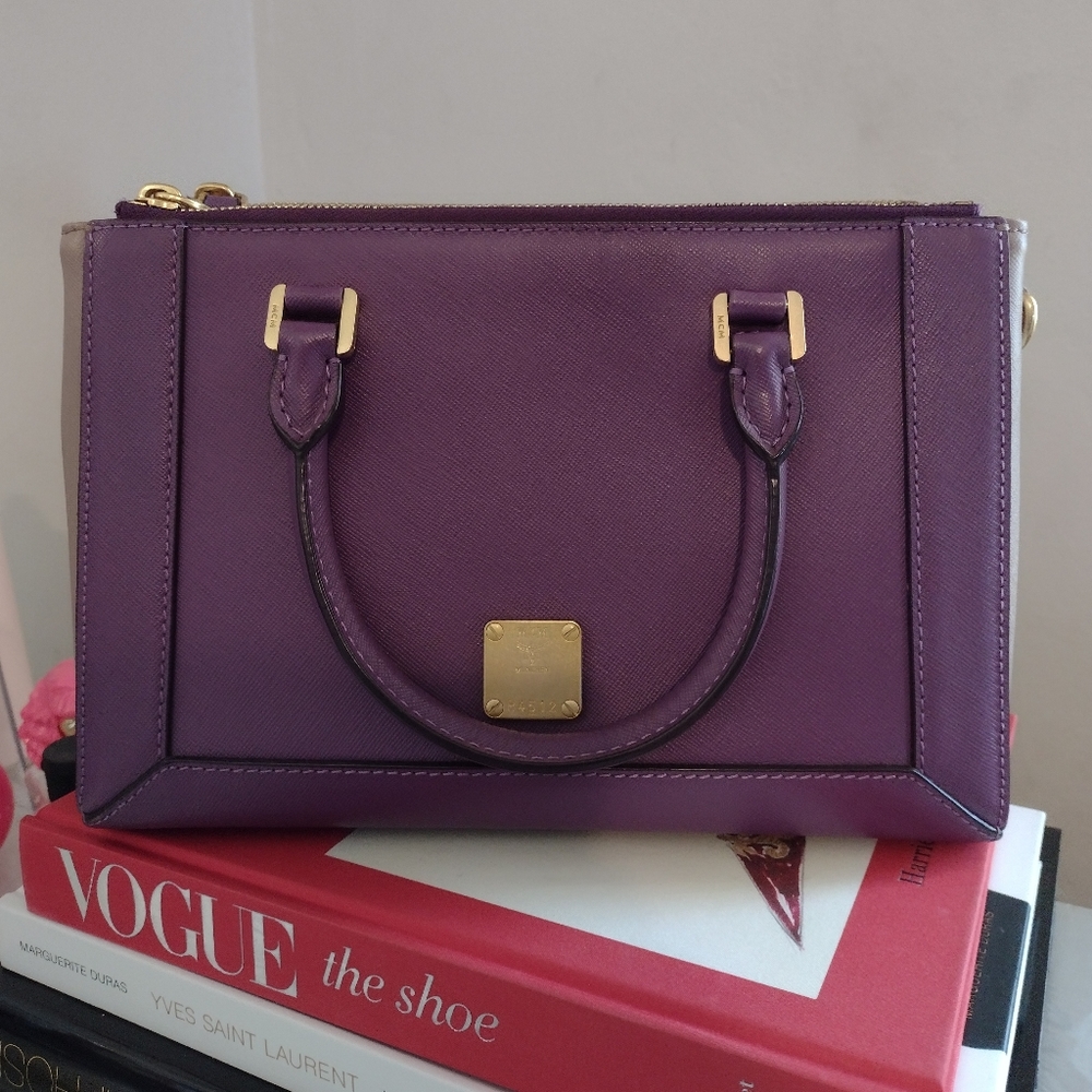 MCM Safiano Nuovo Leather Two tone Crossbody Handbag 💜 LIKE NEW 💜 AUTHENTIC